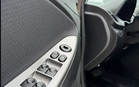 Hyundai Solaris II рестайлинг, 2014 год, 1 120 000 рублей, 18 фотография