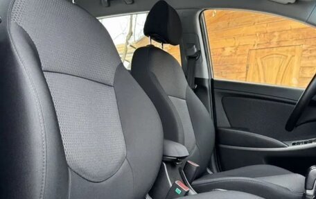 Hyundai Solaris II рестайлинг, 2014 год, 1 120 000 рублей, 15 фотография