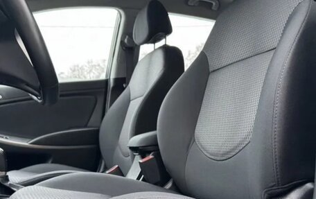 Hyundai Solaris II рестайлинг, 2014 год, 1 120 000 рублей, 16 фотография