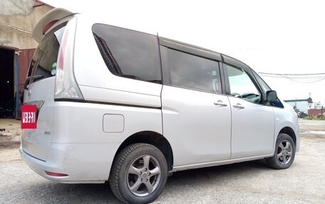 Nissan Serena IV, 2012 год, 1 160 000 рублей, 17 фотография