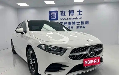 Mercedes-Benz A-Класс, 2022 год, 1 642 000 рублей, 3 фотография