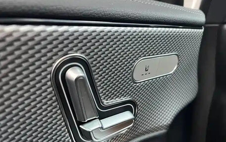 Mercedes-Benz A-Класс, 2022 год, 1 642 000 рублей, 7 фотография