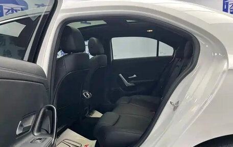 Mercedes-Benz A-Класс, 2022 год, 1 642 000 рублей, 15 фотография