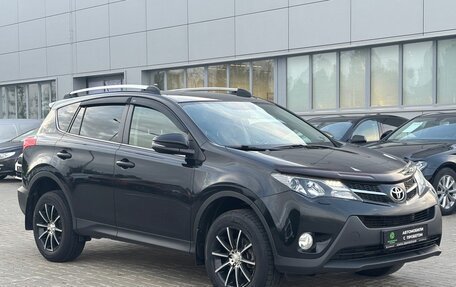 Toyota RAV4, 2014 год, 1 700 000 рублей, 2 фотография
