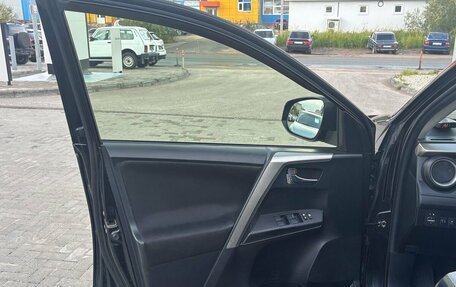 Toyota RAV4, 2014 год, 1 700 000 рублей, 14 фотография