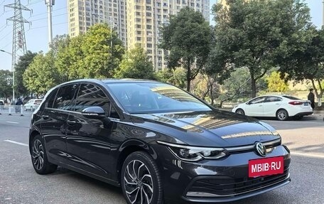 Volkswagen Golf VIII, 2023 год, 1 830 000 рублей, 2 фотография