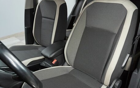 Volkswagen Tiguan II, 2019 год, 2 399 000 рублей, 11 фотография