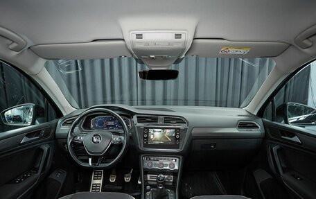 Volkswagen Tiguan II, 2019 год, 2 399 000 рублей, 7 фотография