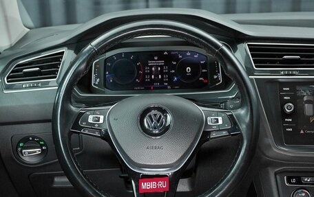 Volkswagen Tiguan II, 2019 год, 2 399 000 рублей, 14 фотография