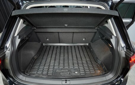 Volkswagen Tiguan II, 2019 год, 2 399 000 рублей, 19 фотография
