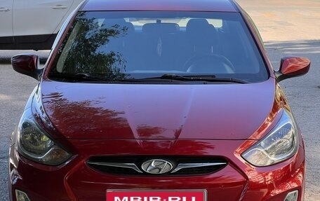 Hyundai Solaris II рестайлинг, 2014 год, 850 000 рублей, 1 фотография