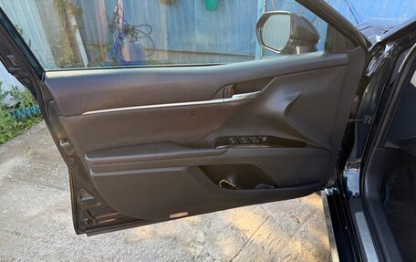 Toyota Camry, 2018 год, 2 500 000 рублей, 7 фотография