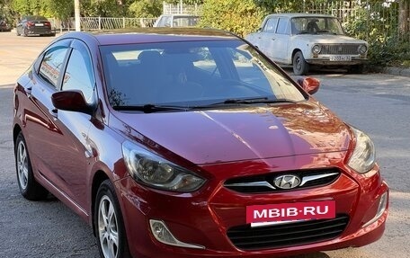 Hyundai Solaris II рестайлинг, 2014 год, 850 000 рублей, 12 фотография