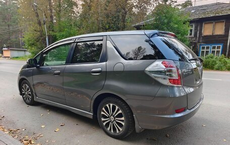 Honda Fit Shuttle I рестайлинг, 2015 год, 1 120 000 рублей, 4 фотография