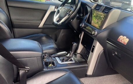 Toyota Land Cruiser Prado 150 рестайлинг 2, 2013 год, 2 750 000 рублей, 8 фотография