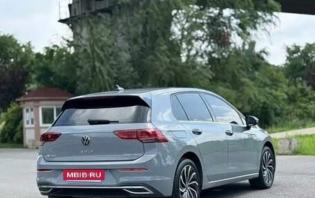Volkswagen Golf VIII, 2022 год, 2 111 334 рублей, 2 фотография