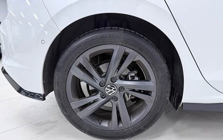 Volkswagen Golf VIII, 2022 год, 1 910 000 рублей, 9 фотография