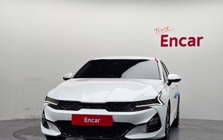 KIA K5, 2023 год, 1 850 000 рублей, 2 фотография