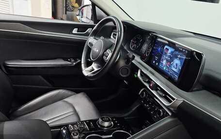 KIA K5, 2023 год, 1 850 000 рублей, 16 фотография