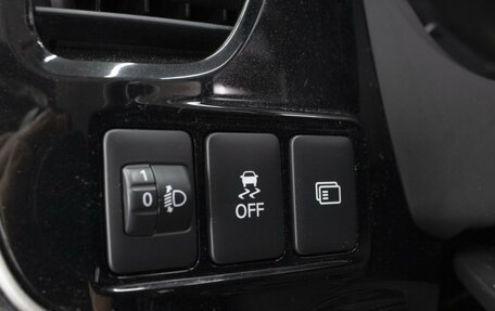Mitsubishi Outlander III рестайлинг 3, 2017 год, 1 590 000 рублей, 22 фотография