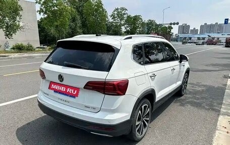 Volkswagen Tharu, 2022 год, 1 900 334 рублей, 2 фотография