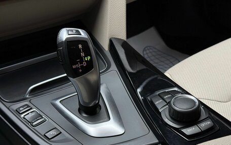 BMW 3 серия, 2018 год, 2 099 000 рублей, 19 фотография