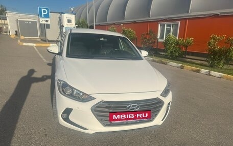 Hyundai Elantra VI рестайлинг, 2017 год, 1 620 000 рублей, 6 фотография