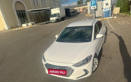 Hyundai Elantra VI рестайлинг, 2017 год, 1 620 000 рублей, 13 фотография
