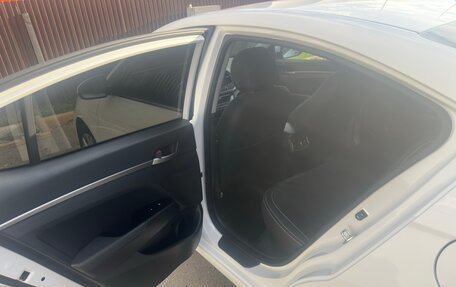 Hyundai Elantra VI рестайлинг, 2017 год, 1 620 000 рублей, 18 фотография