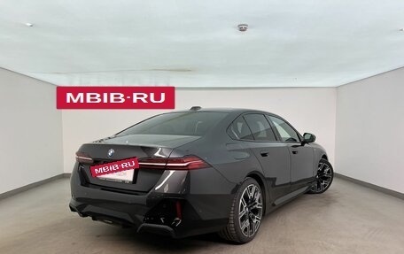BMW 5 серия, 2024 год, 7 700 000 рублей, 2 фотография