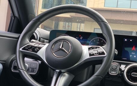 Mercedes-Benz A-Класс, 2023 год, 2 170 000 рублей, 12 фотография