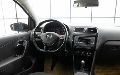 Volkswagen Polo VI (EU Market), 2017 год, 1 390 000 рублей, 10 фотография