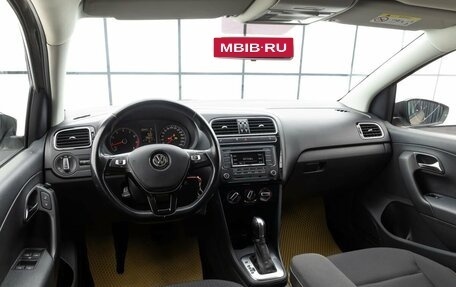 Volkswagen Polo VI (EU Market), 2017 год, 1 390 000 рублей, 9 фотография