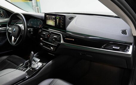 BMW 5 серия, 2021 год, 4 850 000 рублей, 17 фотография