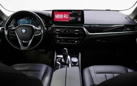 BMW 5 серия, 2021 год, 4 850 000 рублей, 19 фотография