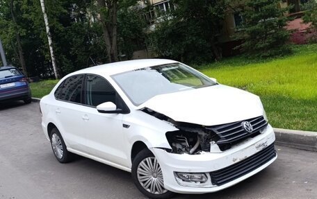 Volkswagen Polo VI (EU Market), 2018 год, 700 000 рублей, 2 фотография