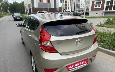 Hyundai Solaris II рестайлинг, 2011 год, 599 900 рублей, 3 фотография