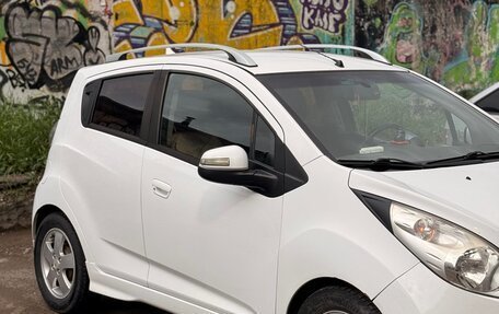 Chevrolet Spark III, 2010 год, 600 000 рублей, 2 фотография