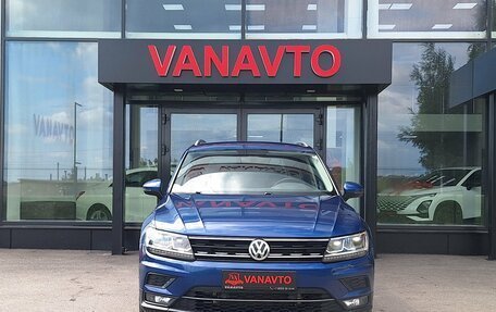 Volkswagen Tiguan II, 2018 год, 2 950 000 рублей, 2 фотография