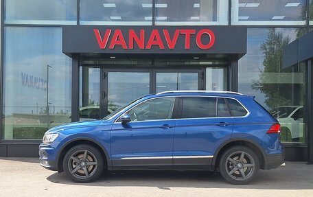 Volkswagen Tiguan II, 2018 год, 2 950 000 рублей, 8 фотография