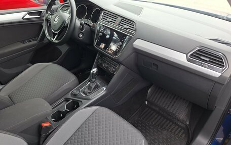 Volkswagen Tiguan II, 2018 год, 2 950 000 рублей, 10 фотография