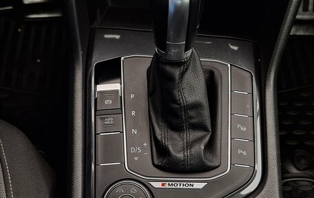 Volkswagen Tiguan II, 2018 год, 2 950 000 рублей, 18 фотография