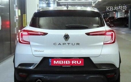 Renault Captur II, 2022 год, 1 410 005 рублей, 5 фотография