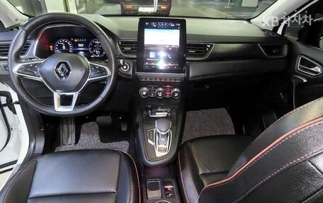 Renault Captur II, 2022 год, 1 410 005 рублей, 10 фотография
