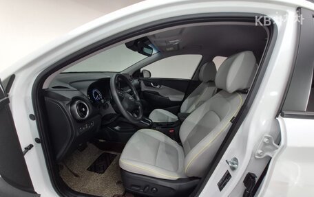 Hyundai Kona I, 2022 год, 1 730 005 рублей, 9 фотография