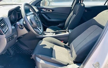 Mazda CX-4, 2023 год, 1 720 000 рублей, 7 фотография