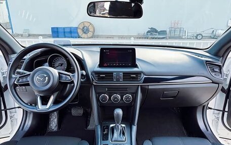 Mazda CX-4, 2023 год, 1 720 000 рублей, 6 фотография