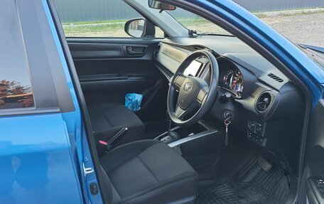 Toyota Corolla, 2019 год, 1 379 000 рублей, 6 фотография