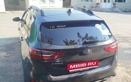 KIA cee'd III, 2018 год, 900 000 рублей, 4 фотография