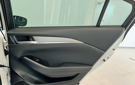 Mazda 6, 2019 год, 2 190 000 рублей, 18 фотография
